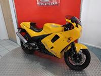 TRIUMPH DAYTONA 1200