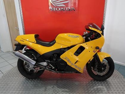 TRIUMPH DAYTONA 1200