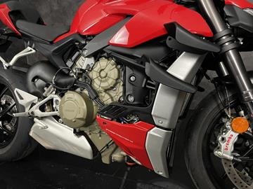 DUCATI STREETFIGHTER V4