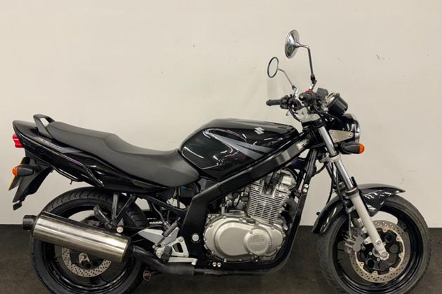 SUZUKI GS500