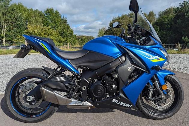 SUZUKI GSX-S1000F