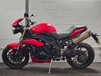 TRIUMPH SPEED TRIPLE 1050