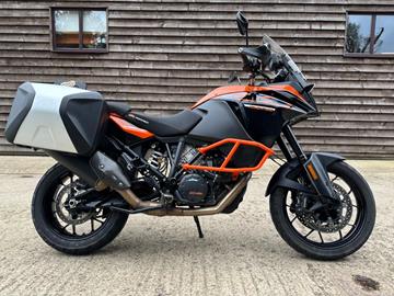 KTM 1090 ADVENTURE