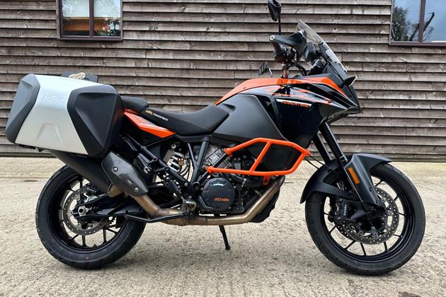 KTM 1090 ADVENTURE