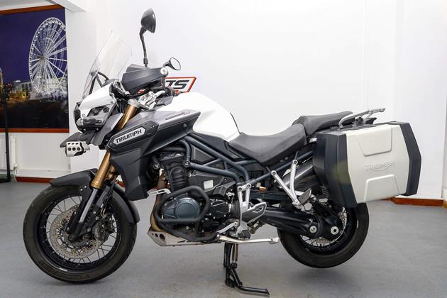 TRIUMPH TIGER 1200 EXPLORER