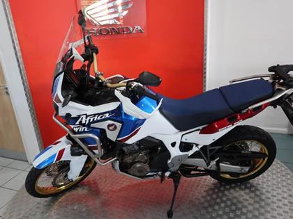 HONDA CRF1000L AFRICA TWIN