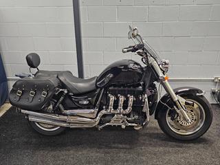 TRIUMPH ROCKET III CLASSIC 