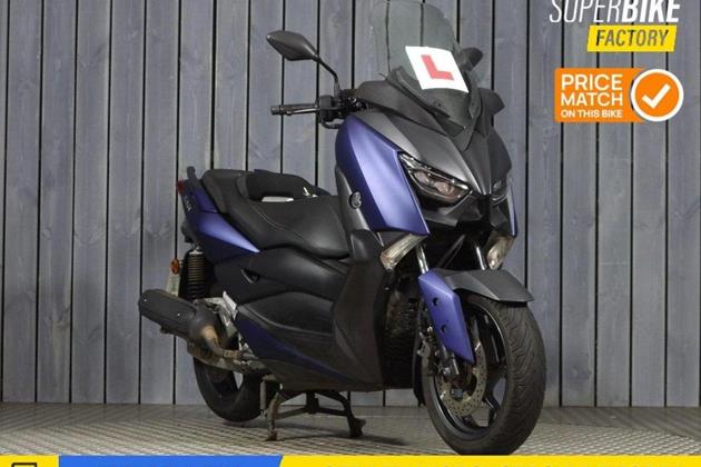 YAMAHA XMAX 125