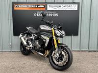 TRIUMPH SPEED TRIPLE 1200 RS