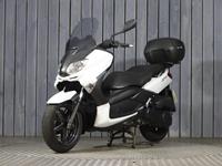 YAMAHA XMAX 250