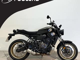 YAMAHA XSR700 