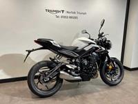 TRIUMPH STREET TRIPLE R