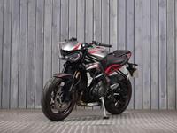 TRIUMPH STREET TRIPLE 765 R