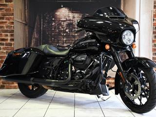 HARLEY-DAVIDSON STREET GLIDE 