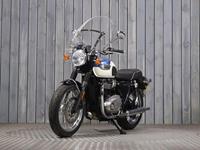 TRIUMPH BONNEVILLE T100 BLACK