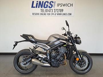 TRIUMPH STREET TRIPLE 765 R