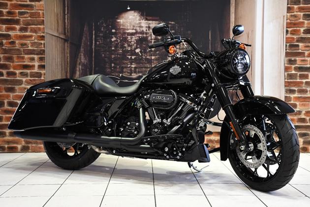 HARLEY-DAVIDSON ROAD KING