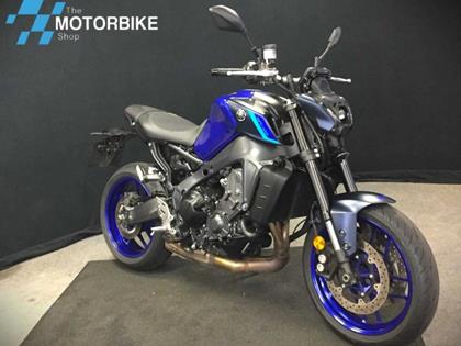 YAMAHA MT-09