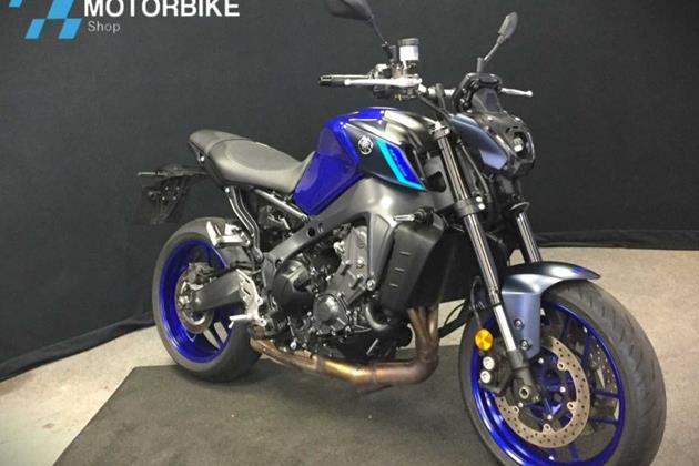 YAMAHA MT-09