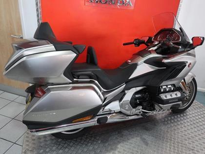 HONDA GL1800 GOLDWING