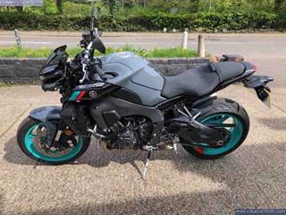 YAMAHA MT-10 