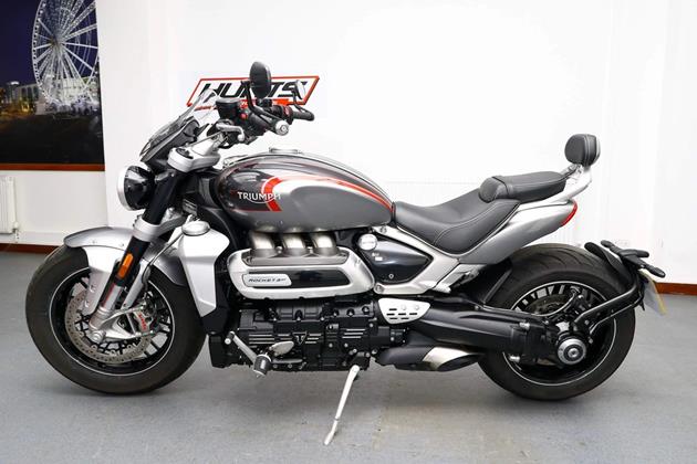 TRIUMPH ROCKET III GT