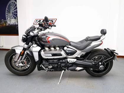 TRIUMPH ROCKET III GT