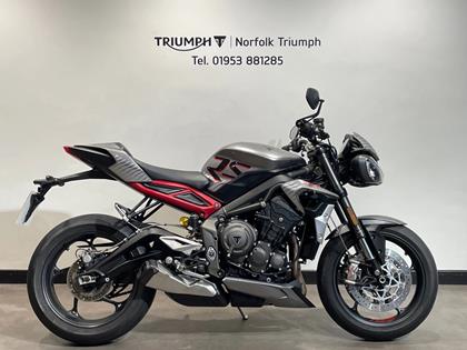 TRIUMPH STREET TRIPLE 765 RS