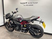 TRIUMPH STREET TRIPLE 765 RS