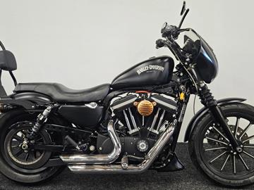 HARLEY-DAVIDSON SPORTSTER 883