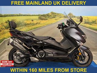 YAMAHA TMAX 530 