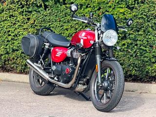 TRIUMPH STREET TWIN 