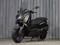 YAMAHA XMAX 300