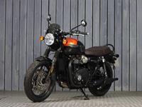 TRIUMPH BONNEVILLE T120 BLACK