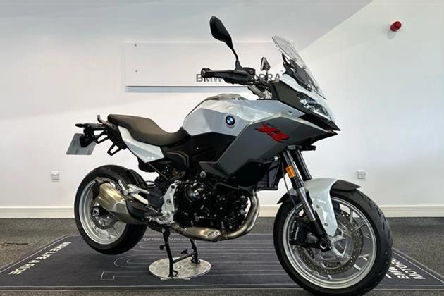 BMW F900XR