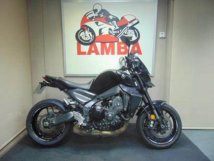 YAMAHA MT-09