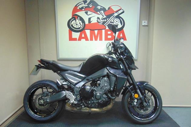 YAMAHA MT-09