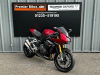 TRIUMPH SPEED TRIPLE 1200 RR