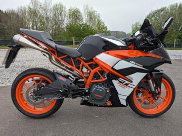 KTM RC390