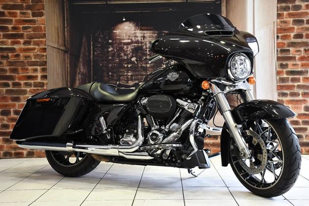 HARLEY-DAVIDSON STREET GLIDE