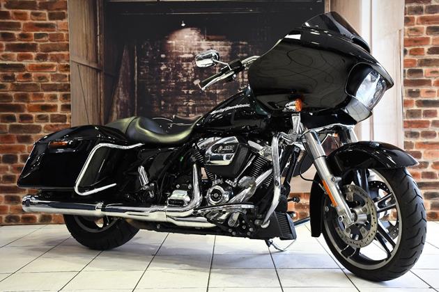 HARLEY-DAVIDSON ROAD GLIDE