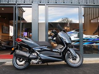 YAMAHA XMAX 300 