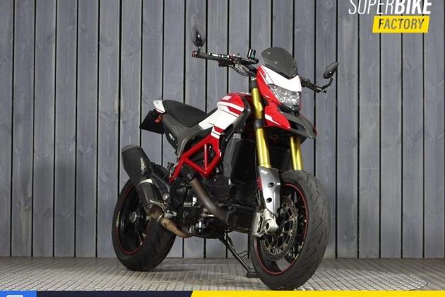 DUCATI HYPERMOTARD 939