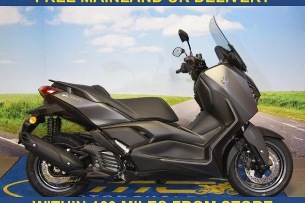 YAMAHA XMAX 125