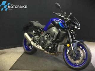 YAMAHA MT-10 