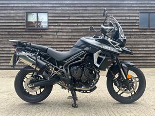 TRIUMPH TIGER 800 XR 