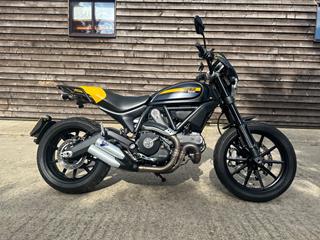 DUCATI SCRAMBLER 800 