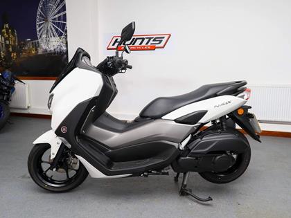 YAMAHA NMAX 125