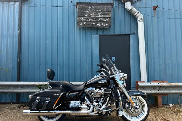 HARLEY-DAVIDSON ROAD KING