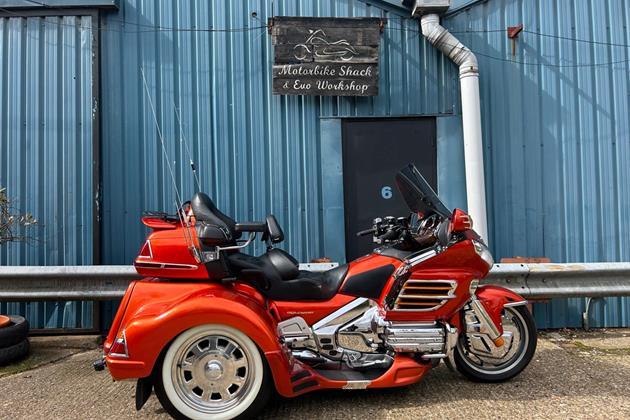 HONDA GL1800 GOLDWING